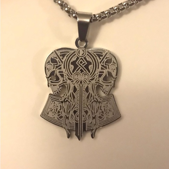 “Opposing Tribal Skulls” Native American Aztec Celtic Nordic Conjoined Necklace - Picture 6 of 13